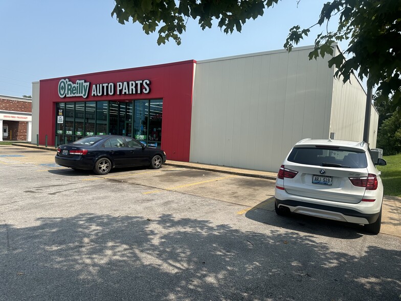 More Photos Of 710 US 31W Byp, Bowling Green Freestanding For Lease