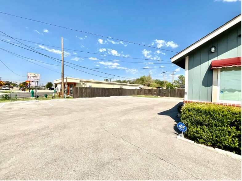 More Photos Of 5617 Watauga Rd, Watauga Storefront Retail Office For Sale