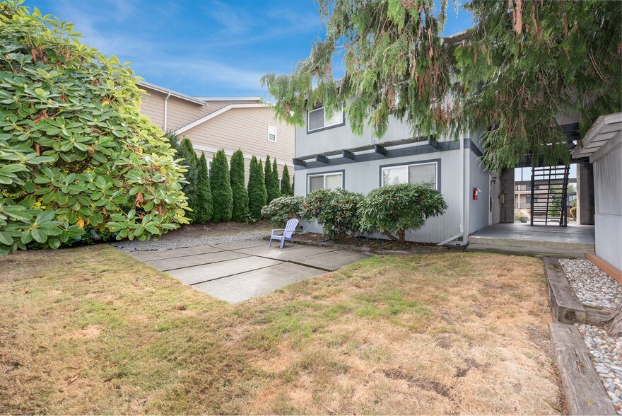 More Photos Of 324 6th Ave S, Kirkland Apartments For Sale