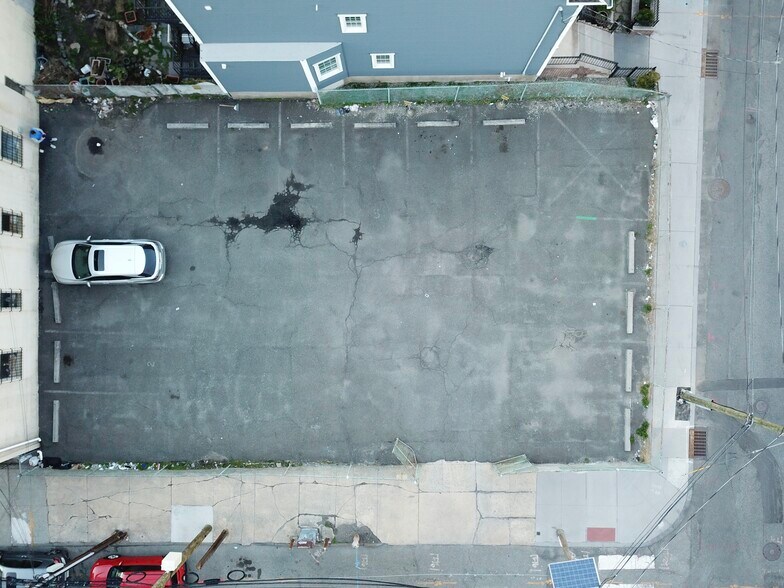 More Photos Of 26 Oakland Ave, Jersey City Land For Sale