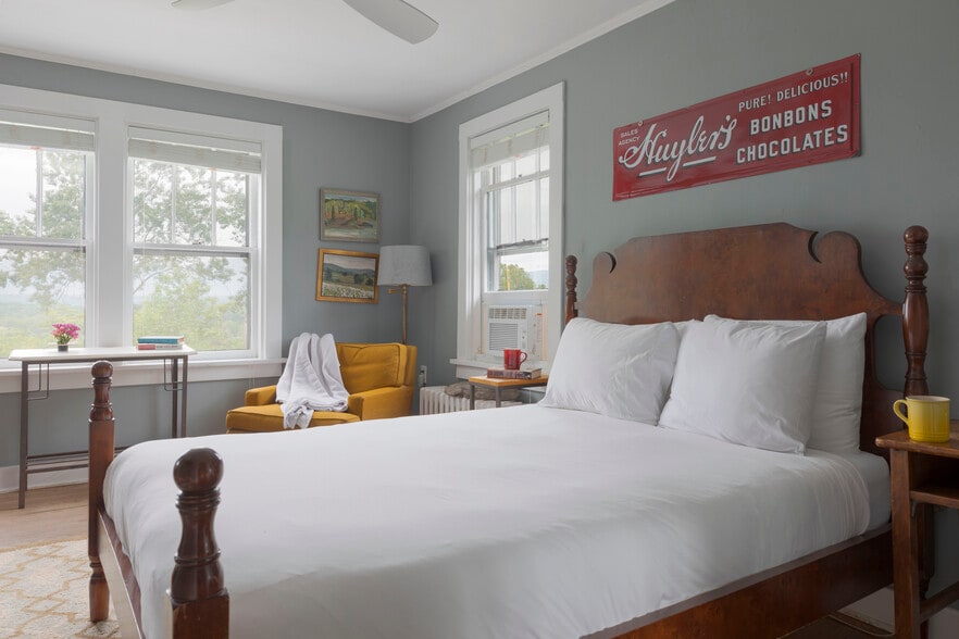 More Photos Of 4170 Rte 9W, Saugerties Hospitality For Sale