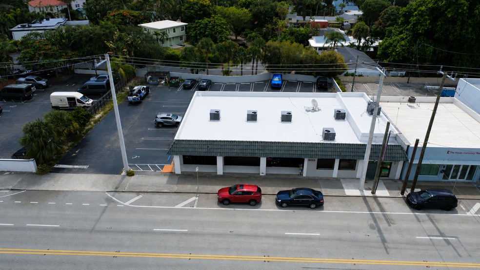 More Photos Of 3222 S Dixie Hwy, West Palm Beach Unknown For Lease