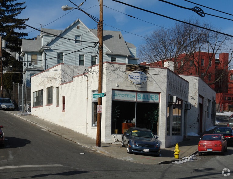 Primary Photo Of 2 Smith St, Stamford Freestanding For Sale