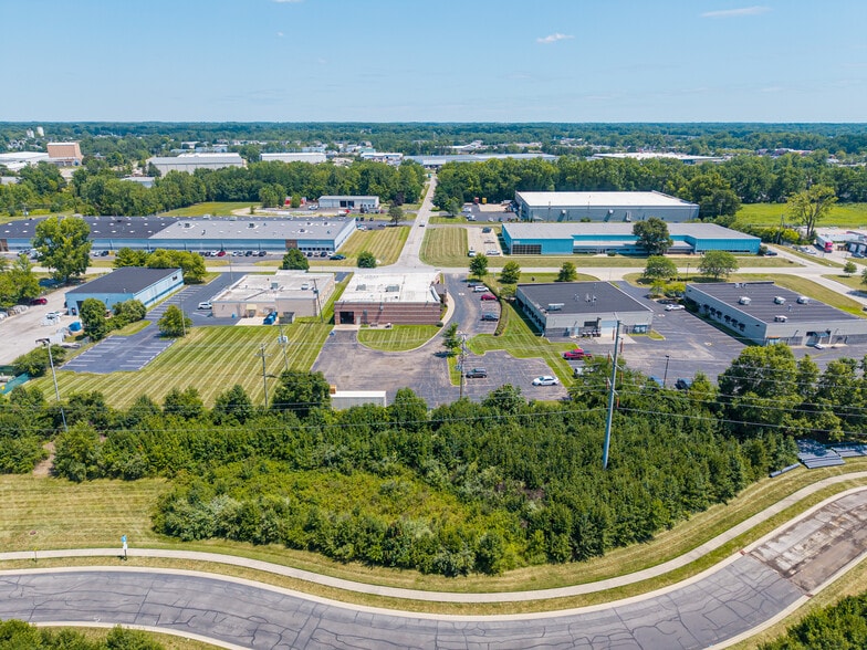 More Photos Of 275 Outerbelt St, Columbus Office For Sale