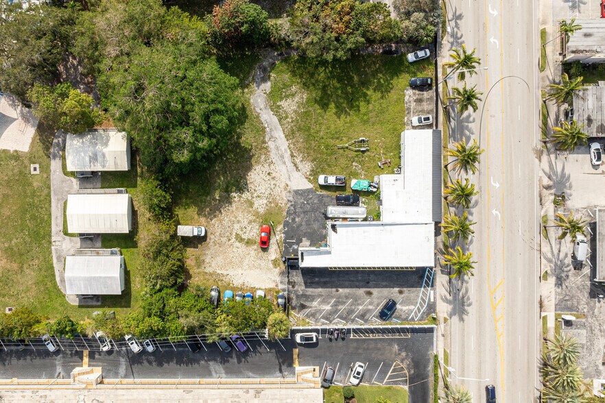 More Photos Of 249 S Federal Hwy, Dania Storefront Retail Office For Sale