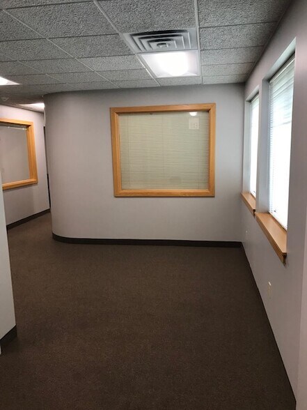 More Photos Of 100 Linden Oaks Dr, Rochester Office For Sale