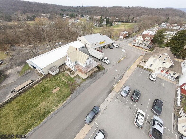 More Photos Of 518 Water St, Orbisonia Storefront For Sale