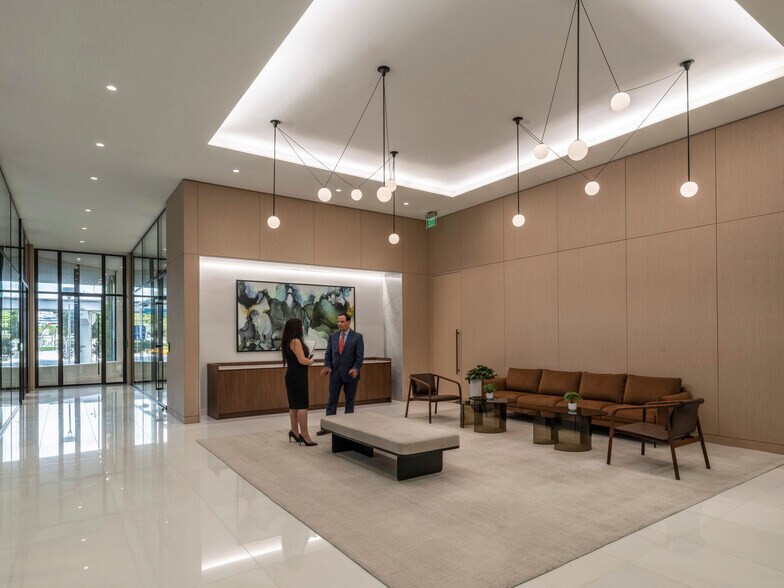 More Photos Of 2 S Biscayne Blvd, Miami Office Residential For Lease