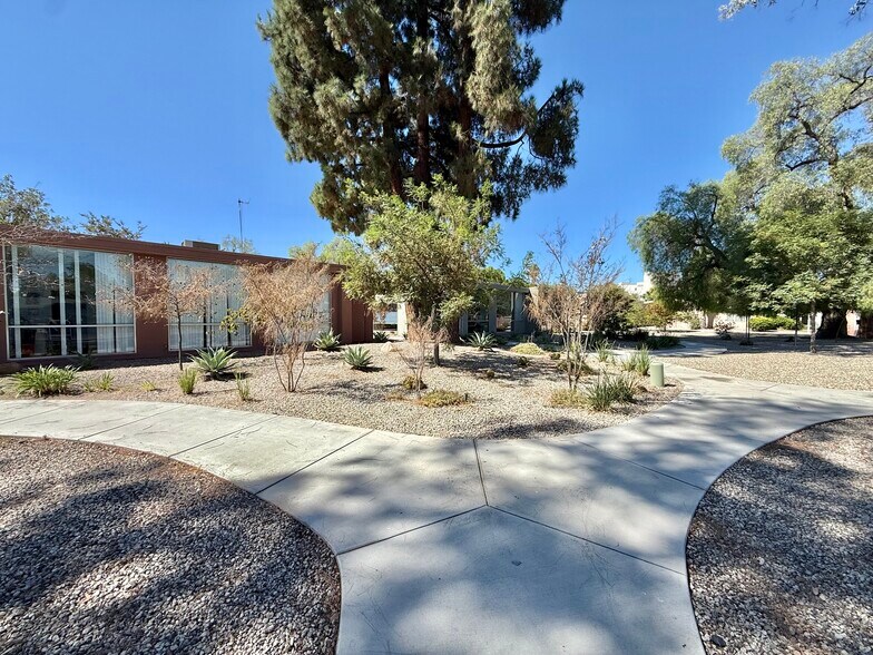 More Photos Of 230-292 Avocado Ave, El Cajon Medical For Lease