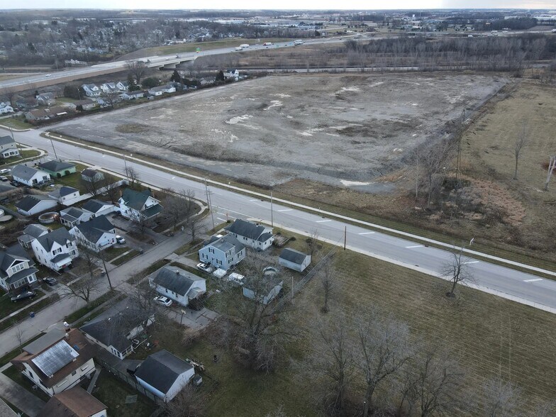 More Photos Of 0 Hollywood Blvd, Rossford Land For Sale