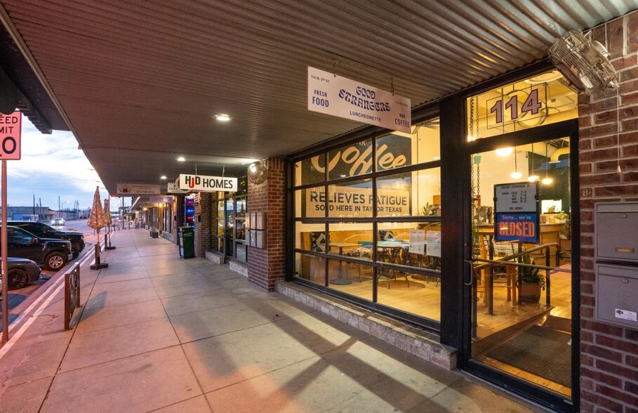 More Photos Of 120 W 2nd St, Taylor General Retail For Sale