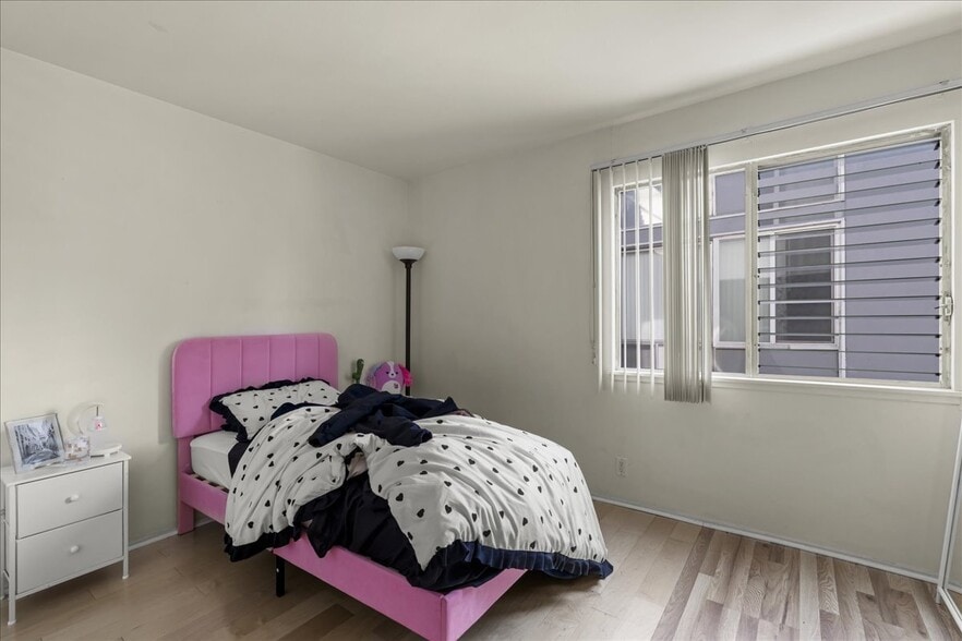 More Photos Of 2801 College Ave, Berkeley Apartments For Sale