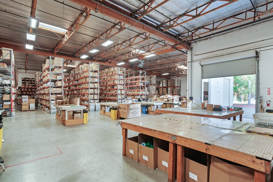 More Photos Of 4136 Avenida De La Plata, Oceanside Manufacturing For Lease