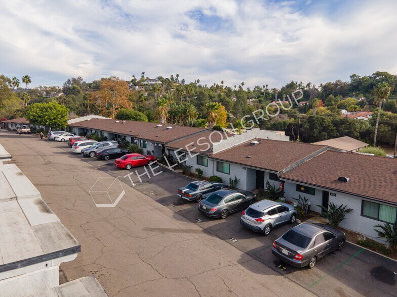 More Photos Of 1010 Clearbrook Ln, Vista Apartments For Sale