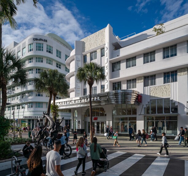More Photos Of 541-551 Lincoln Rd, Miami Beach Storefront For Lease