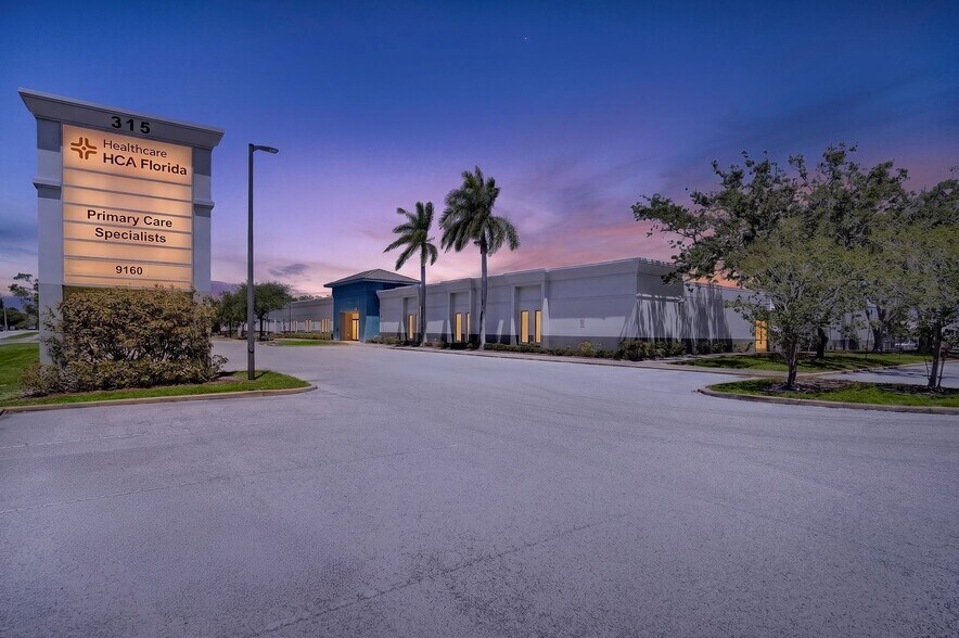 More Photos Of 315 75th St W, Bradenton Medical For Lease