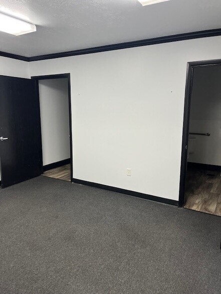 More Photos Of 498-506 W 8360 S, Midvale Unknown For Lease