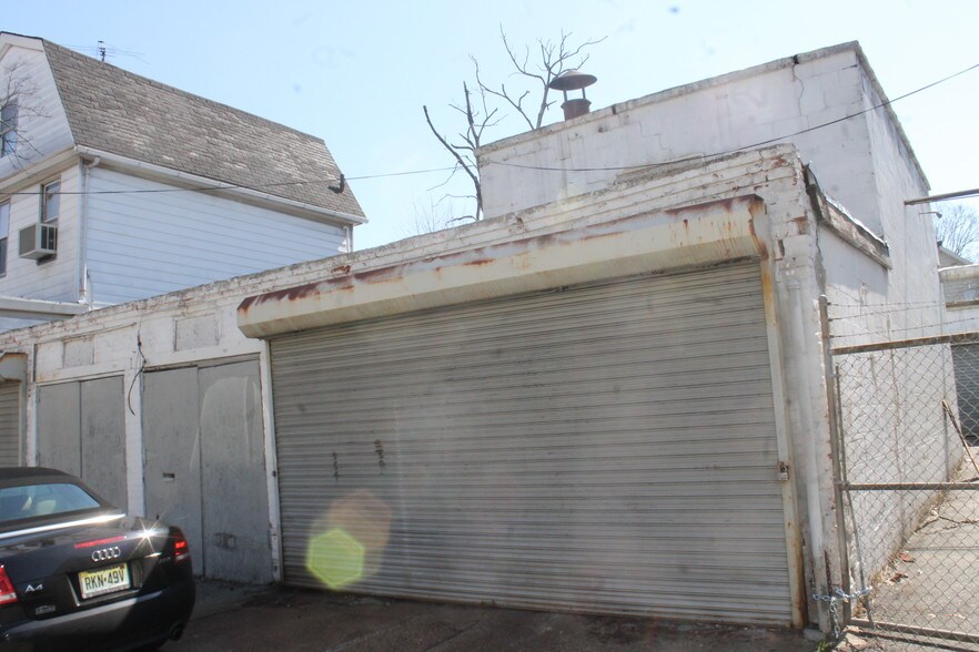 More Photos Of 46 Grace St, Irvington Warehouse For Sale