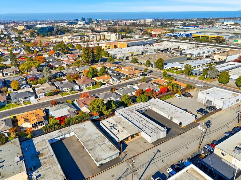 More Photos Of 932-934 Terminal Way, San Carlos Storefront Retail Office For Sale