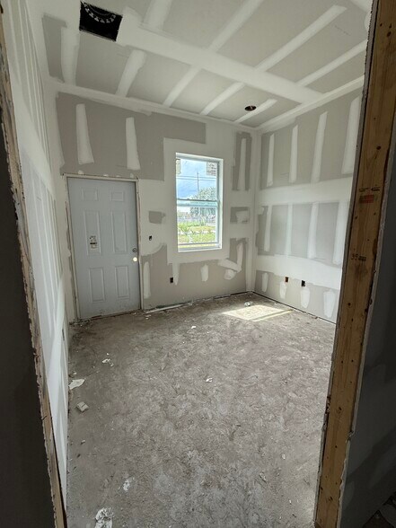 More Photos Of 23059 Tabak Ln, Land O' Lakes Office For Sale