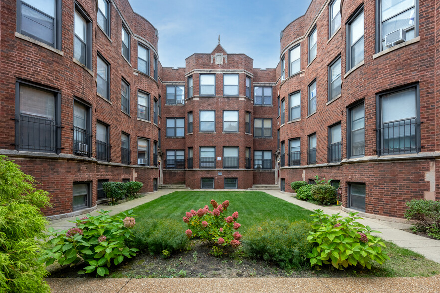 Primary Photo Of 7722 N Marshfield Ave, Chicago Apartments For Sale