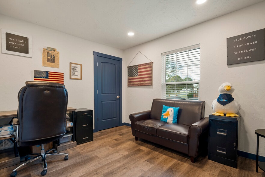 More Photos Of 1823 W 51st St, Tulsa Freestanding For Sale