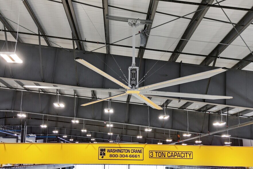 More Photos Of 5463 Pacific Fern Dr, Ferndale Manufacturing For Sale