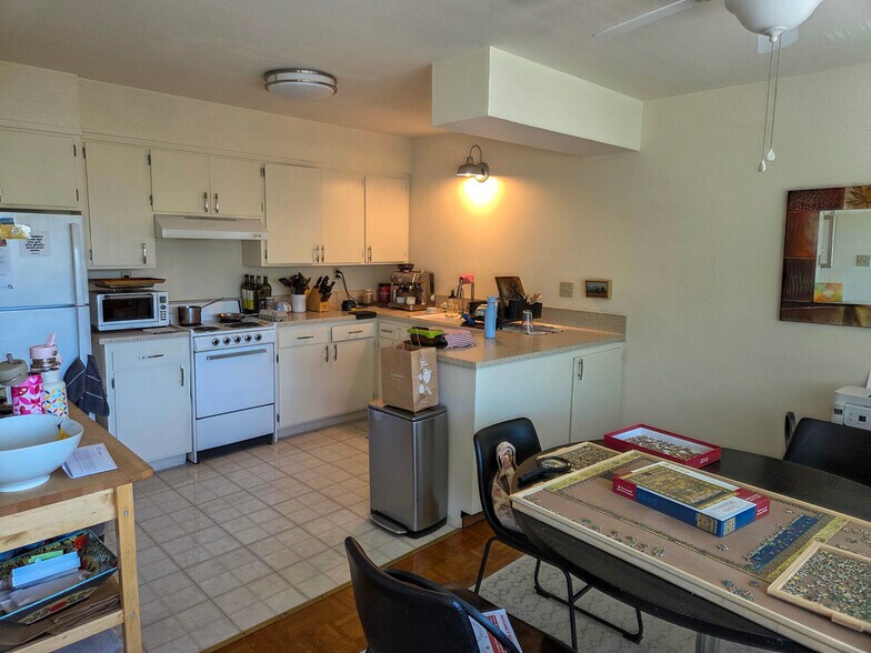 More Photos Of 1562 Sir Francis Drake Blvd, San Anselmo Multifamily For Sale