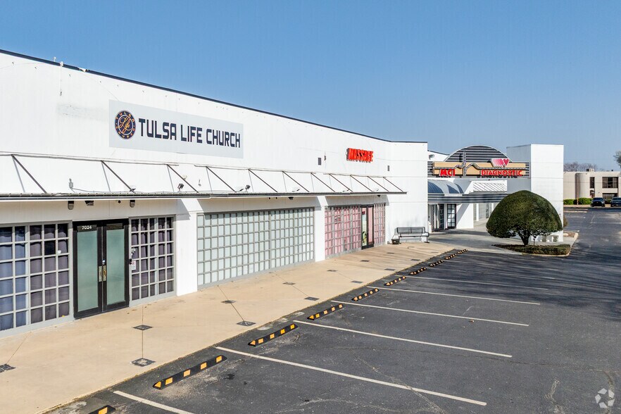 More Photos Of 1671 E 71st St, Tulsa Storefront For Lease