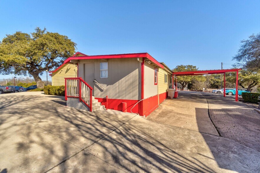 More Photos Of 5401 S Congress Ave, Austin Auto Dealership For Sale