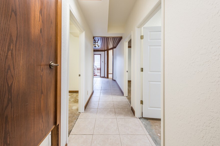 More Photos Of 415 Mountain Dr, Destin Storefront For Lease