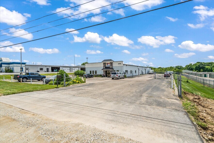 More Photos Of 2740 W National Rd, Vandalia Industrial For Sale