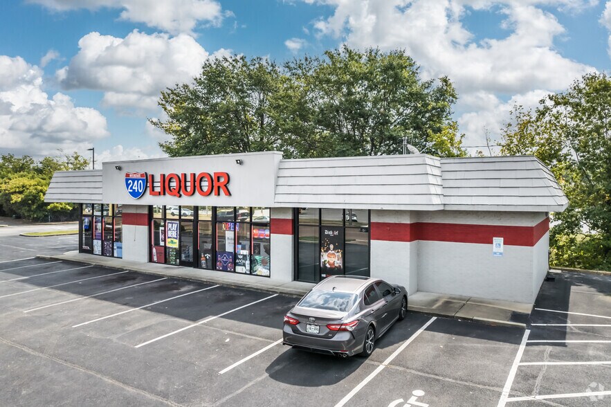 More Photos Of 5107 Summer Ave, Memphis Freestanding For Lease