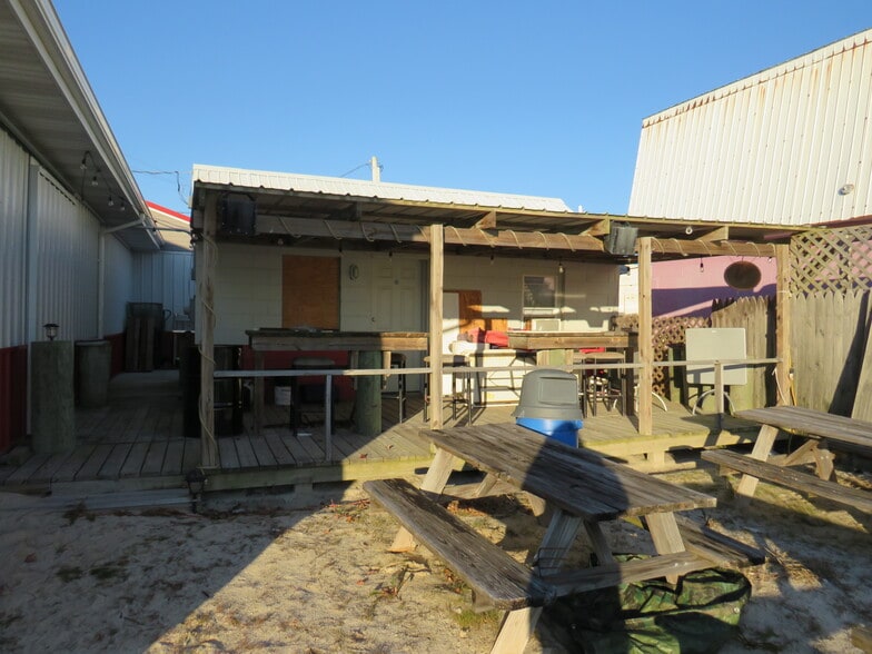 More Photos Of 913 Spruce St, Crisfield Restaurant For Sale