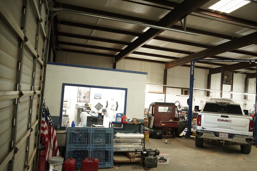 More Photos Of 300 N Main Ave, Big Lake Auto Dealership For Sale