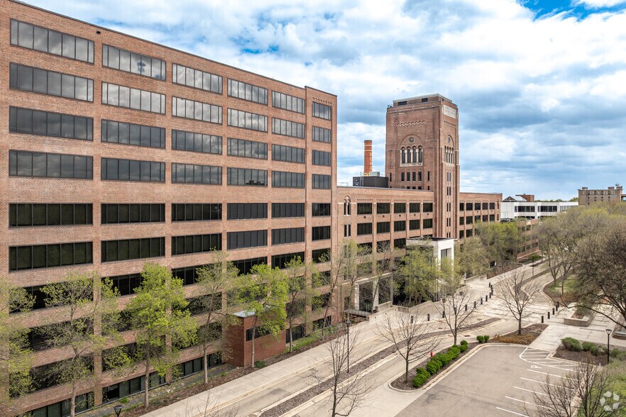 Primary Photo Of 2701-2707 Wells Fargo Pky, Minneapolis Office For Lease