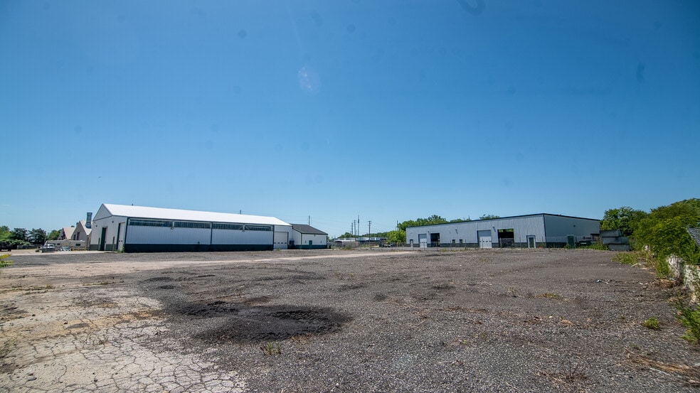 More Photos Of 250 Edwards Ave, New Castle Warehouse For Lease
