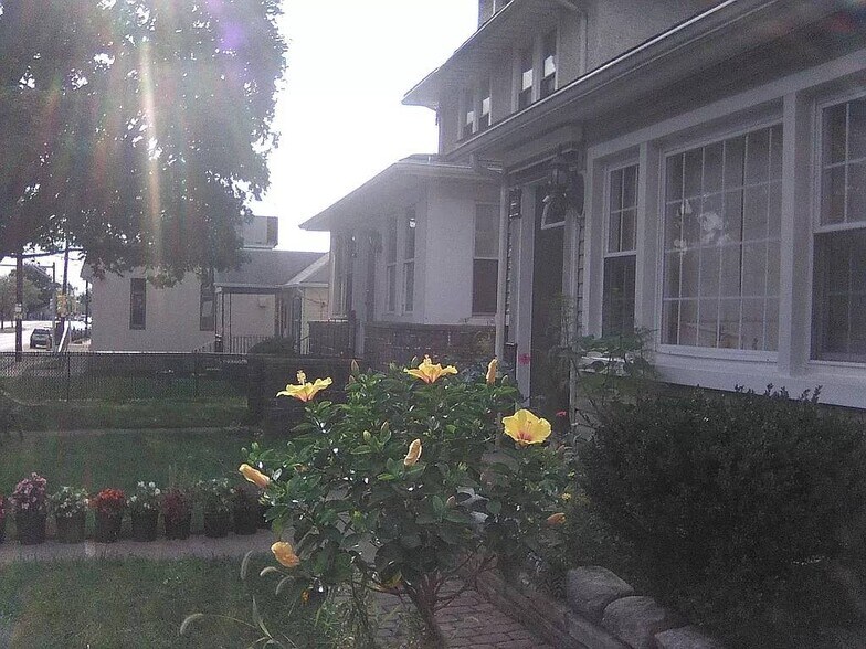 More Photos Of 2038 Grant Ave, Philadelphia Specialty For Sale