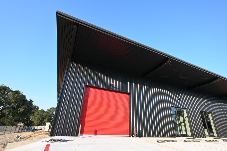 More Photos Of 4272 FM 2484, Salado Unknown For Lease