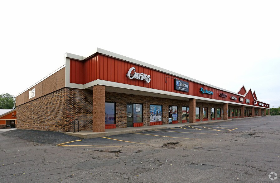 More Photos Of 40-88 33rd Ave S, Saint Cloud Storefront For Lease