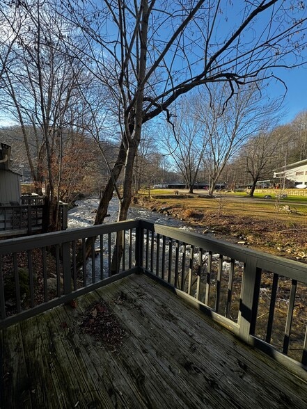 More Photos Of 2878 Soco Rd, Maggie Valley Hotel For Sale