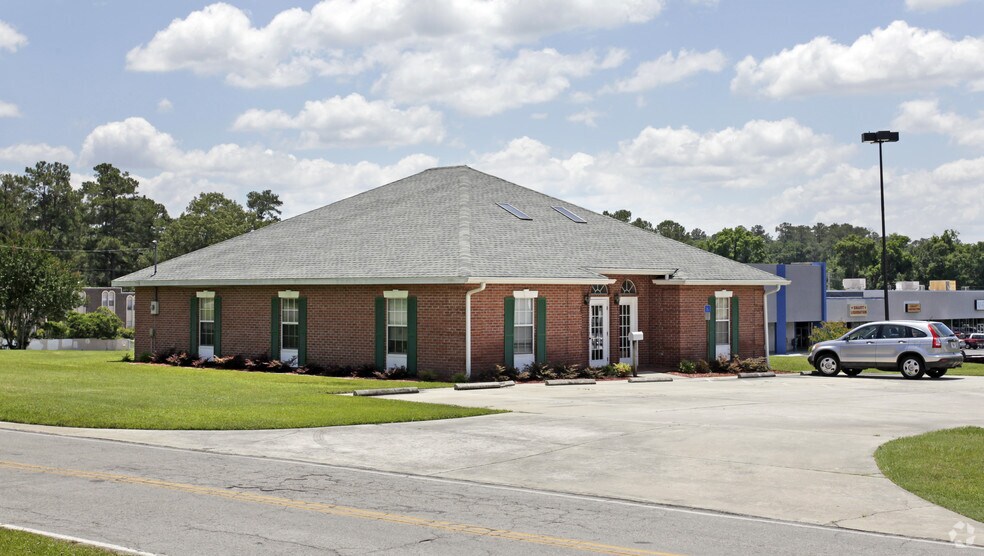 More Photos Of 1359 SW Main Blvd, Lake City Office For Sale