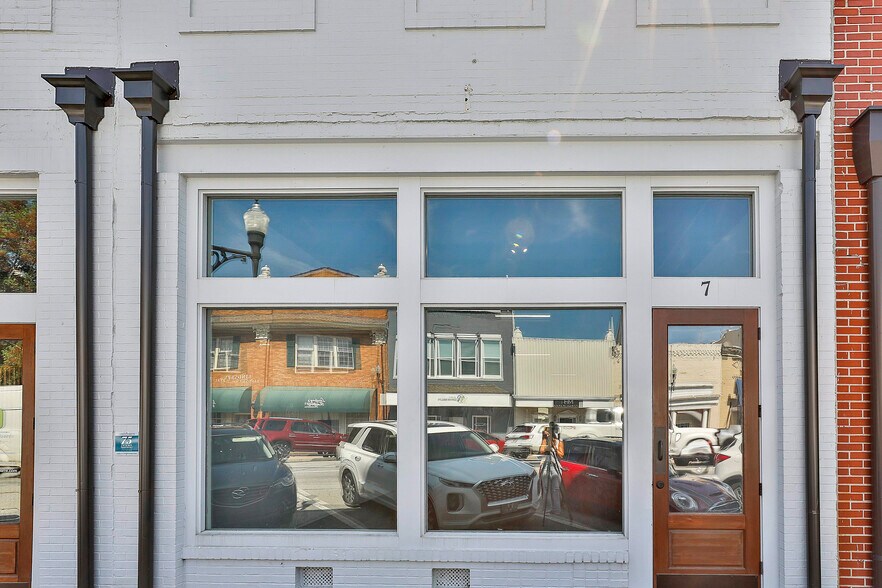 Primary Photo Of 7 Jackson St, Newnan Storefront For Lease