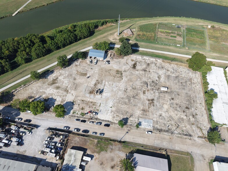 More Photos Of 1300 Sylvania Ct, Fort Worth Warehouse For Lease