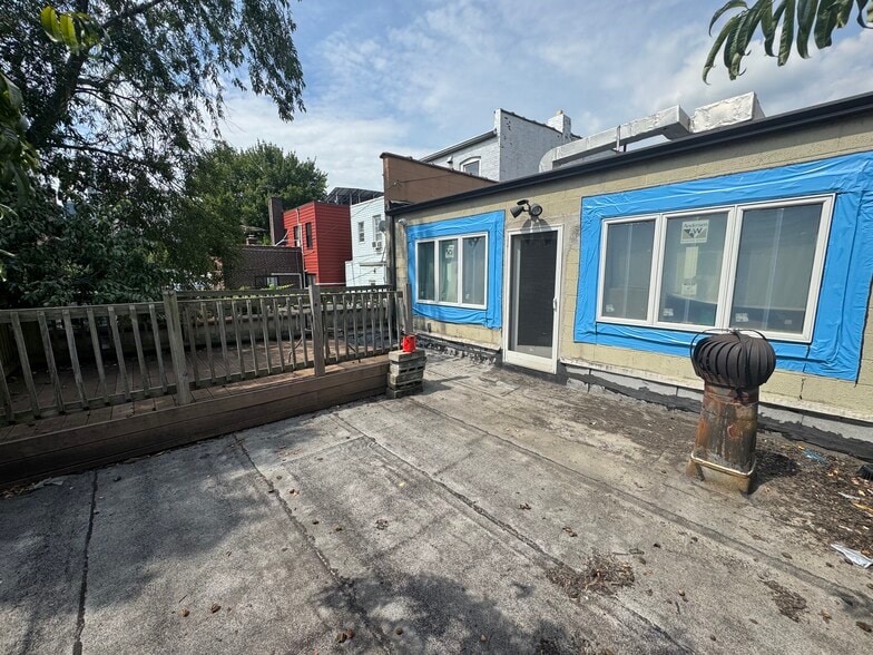 More Photos Of 37-23 27th St, Long Island City Light Distribution For Sale