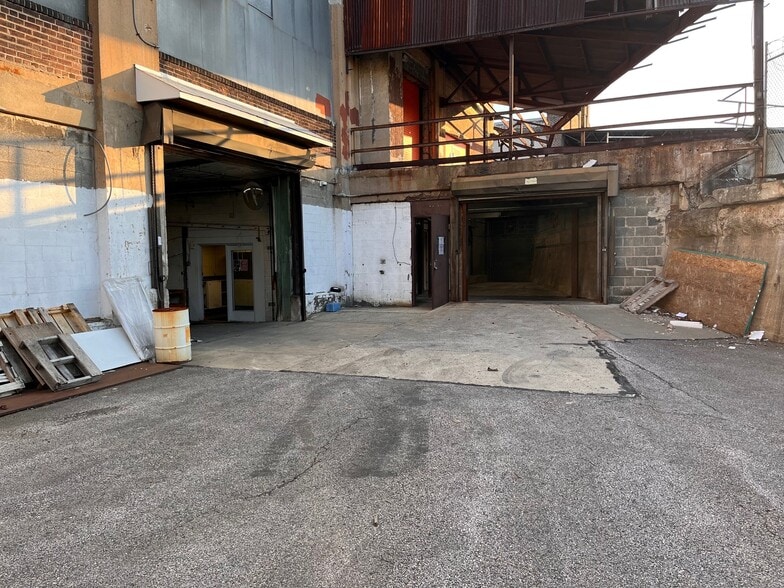 More Photos Of 3525 Amber St, Philadelphia Warehouse For Lease