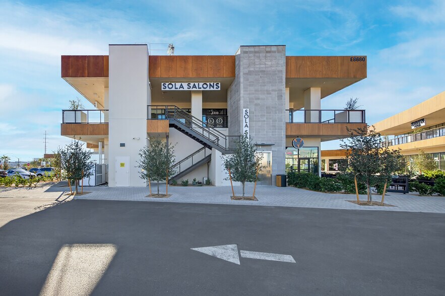 More Photos Of 8720 W Sunset Rd, Las Vegas General Retail For Sale