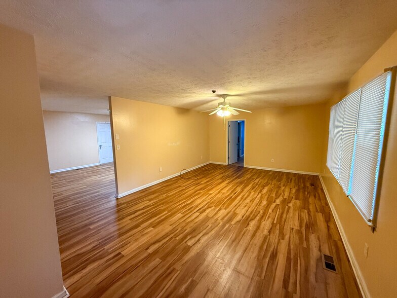 More Photos Of 483 Caribou Rd, Asheville Specialty For Sale