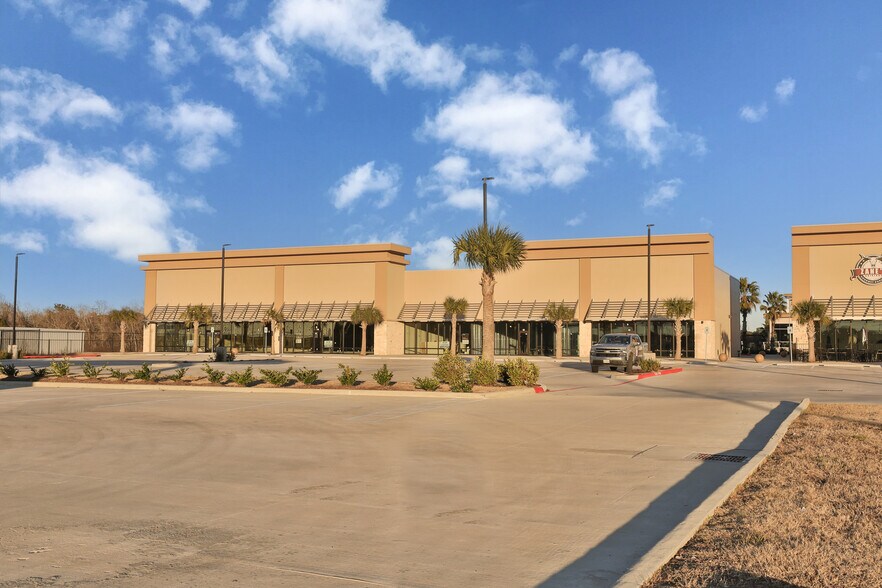 More Photos Of 3300 Bayport Blvd, Seabrook Storefront For Lease