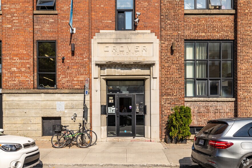 More Photos Of 2017-2121 Rue Parthenais, Montréal Loft Creative Space For Lease